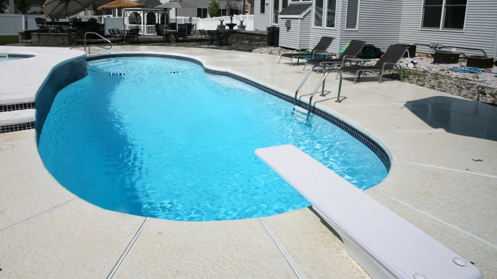 Fiberglass pool installation in Hilliard, Ohio